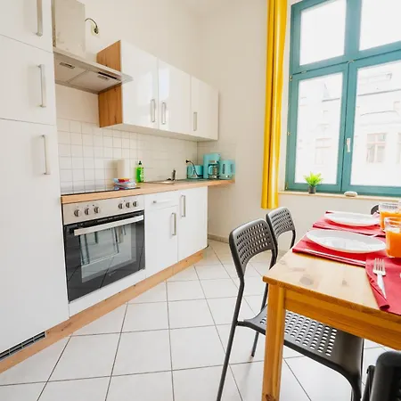 Blue Chili 05 - Charmante 2-Zimmer Albauwohnung - 5 Pax - Wifi-Netflix Magdeburg Exterior photo